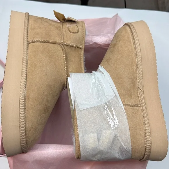 Juicy Couture WOMEN'S OLDEN FUR BOOTIES - Picture 5 of 8